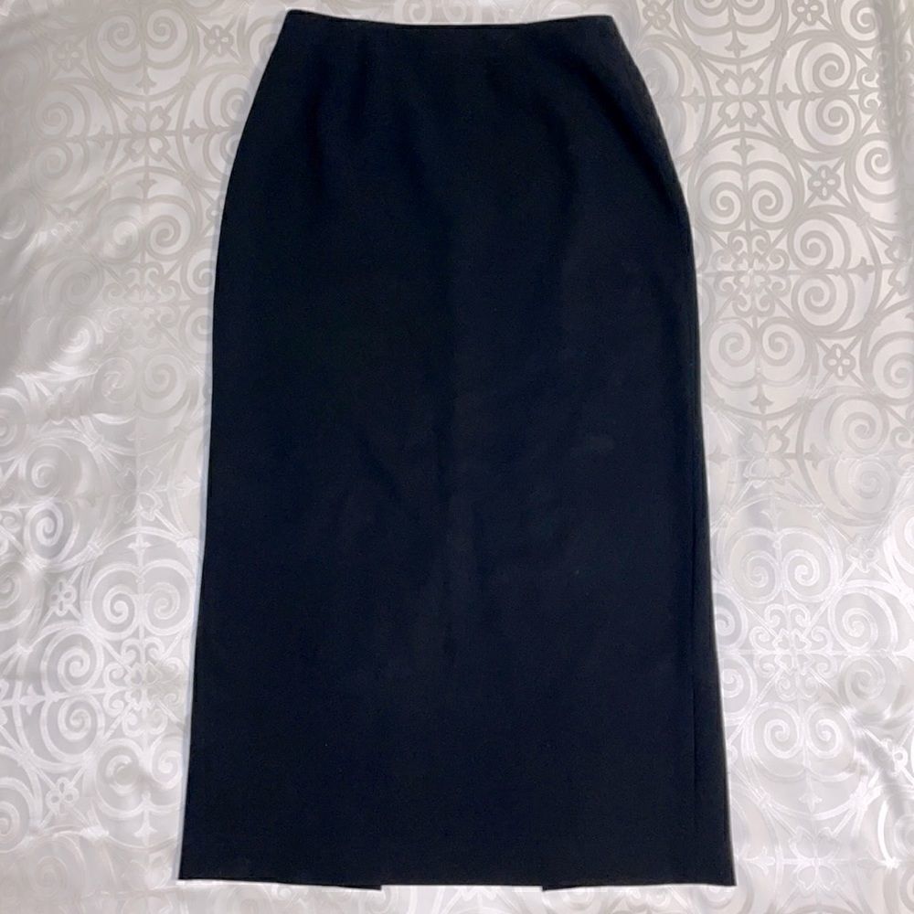 Jones New York Platinum black maxi skirt with inverted V kick vent at back 6